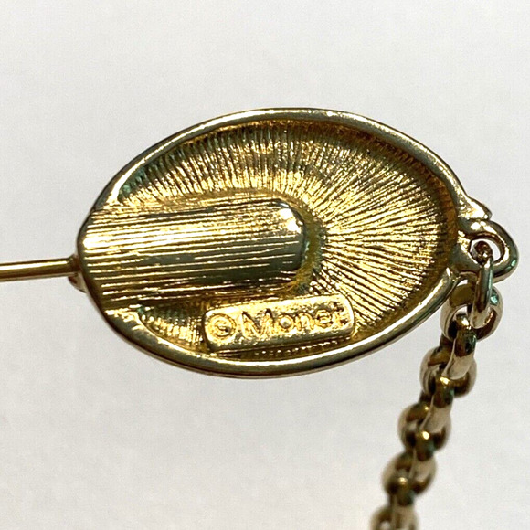 Vintage Monet Stick Pin Brooch Unique Gold & Ivory Enamel Faux Pearl with Chain - Picture 5 of 7